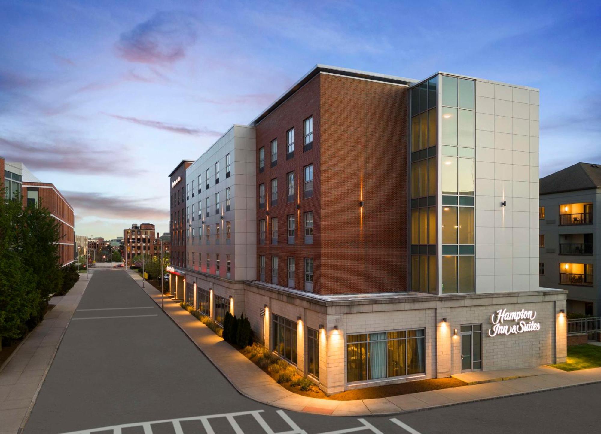 Hampton Inn & Suites-Worcester, Ma Экстерьер фото